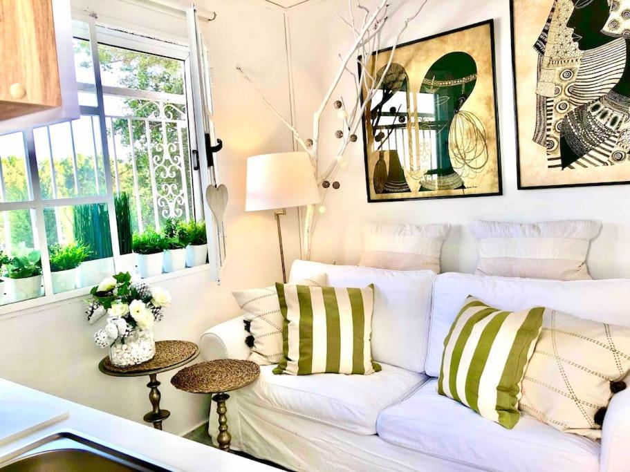 Cute Tiny House Villa Rafína Exterior foto